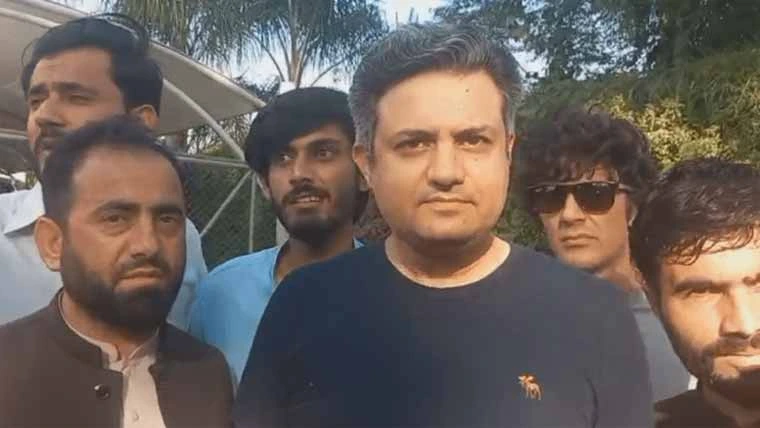 حماد اظہر گرفتار