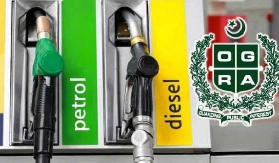 مہنگائی کے ستائے عوام کو ایک اور دھچکا، پٹرول مزید 4 روپے 42 پیسے مہنگا