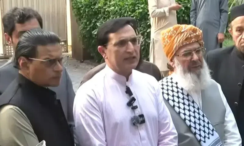 پی ٹی آئی وفد کی مولانا فضل الرحمٰن سے ملاقات