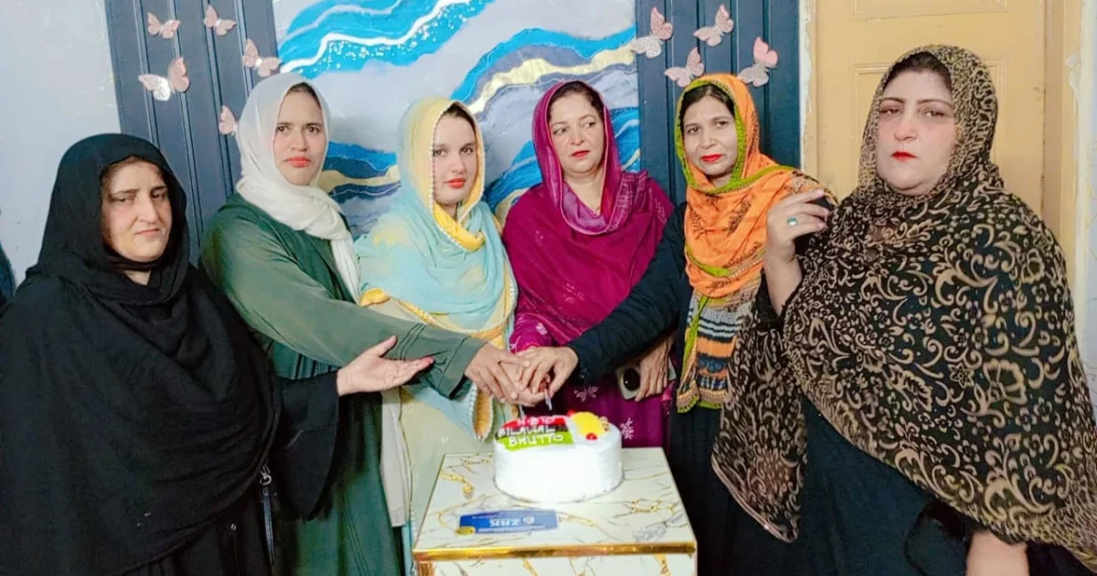 خواتین ونگ