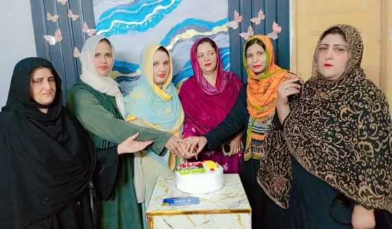 خواتین ونگ