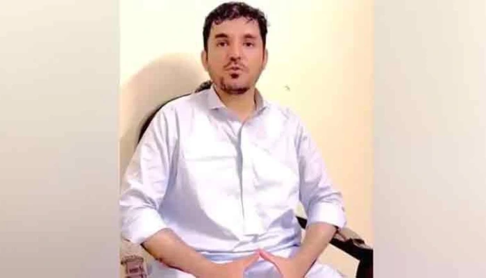 عادل بازئی