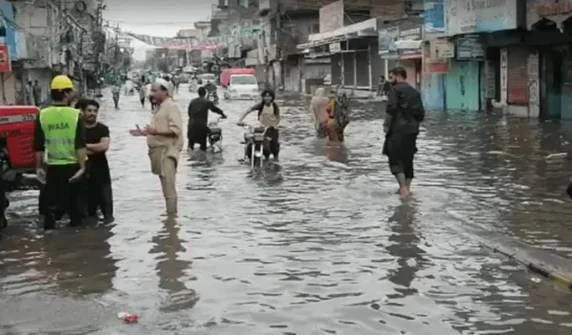موسلادھار بارش