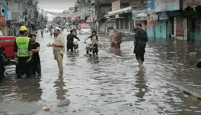 موسلادھار بارش