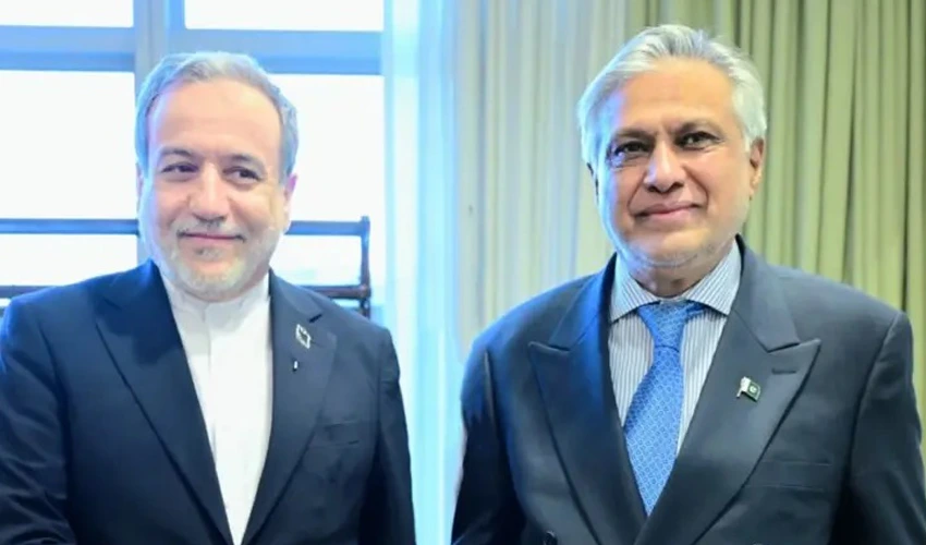 اسحاق ڈار